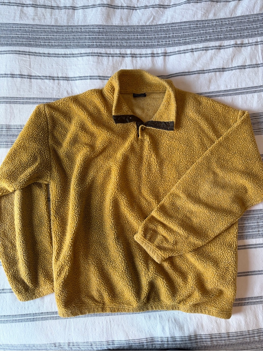 Men's Zip-Front Sherpa Pullover with pockets
